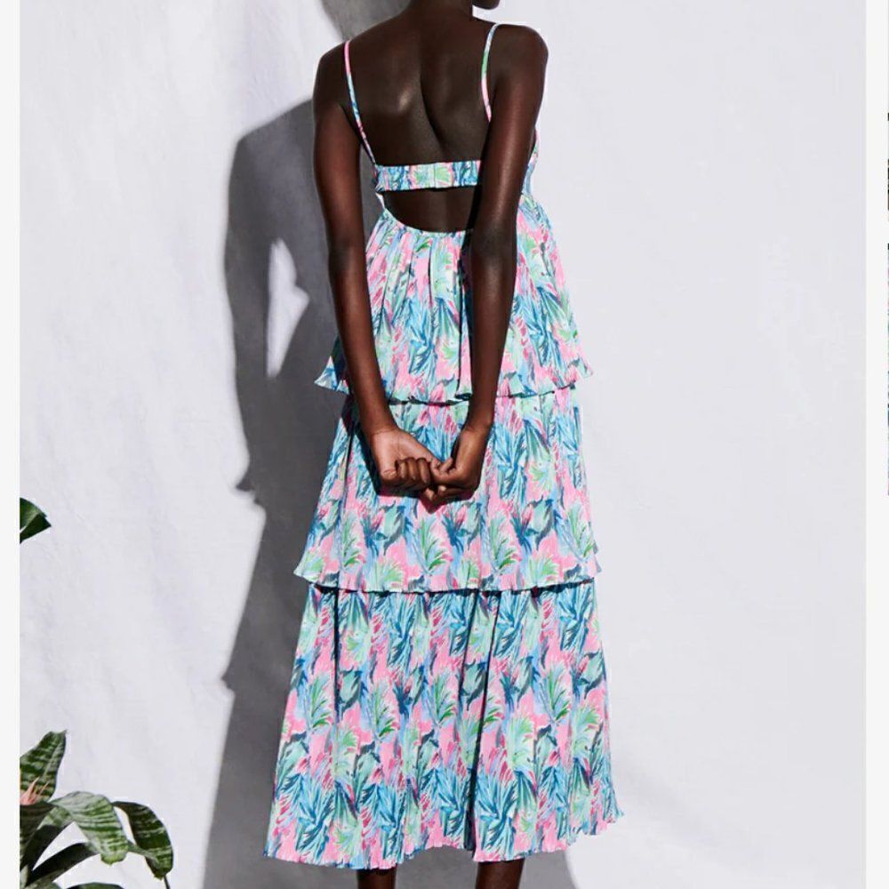 NEW Anthropologie Saylor Mauve Tropical Print, Tiered Pleated Dress in Size M